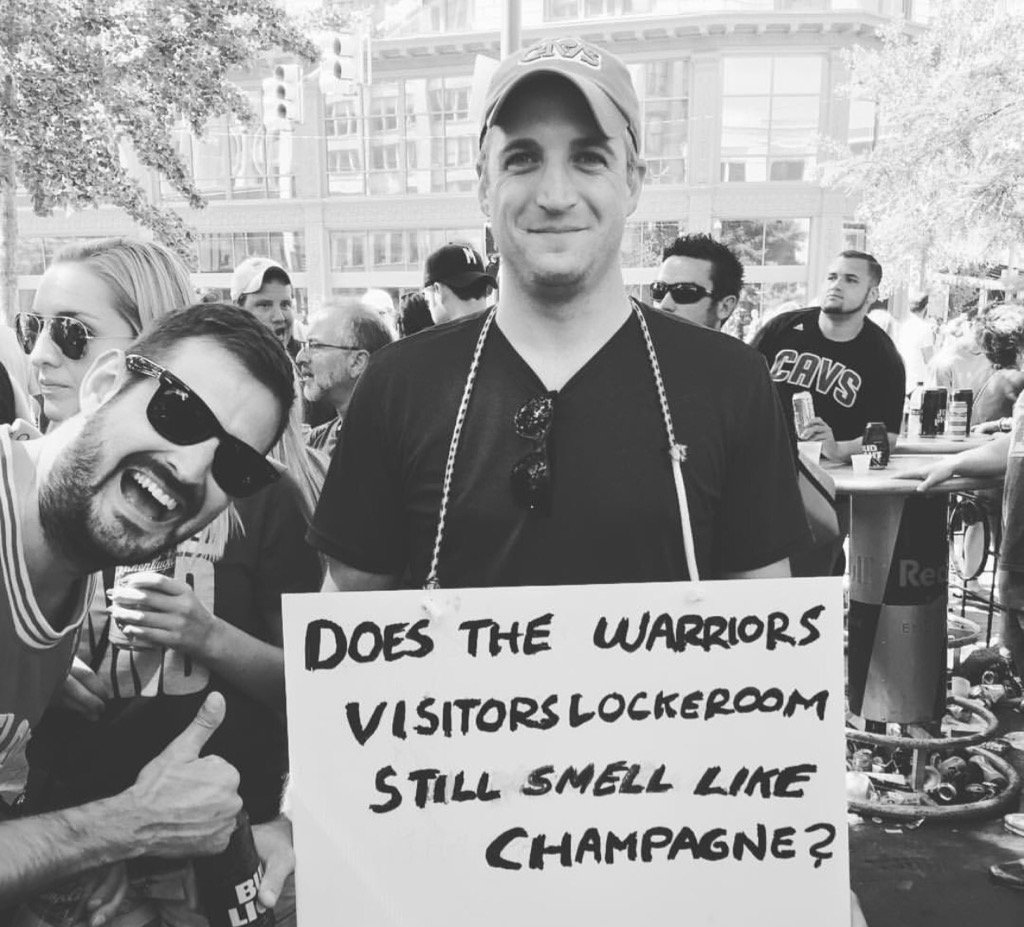 darrenrovell's tweet photo. Is any city better at championship trolling than Cleveland? https://t.co/QeAOyViVow