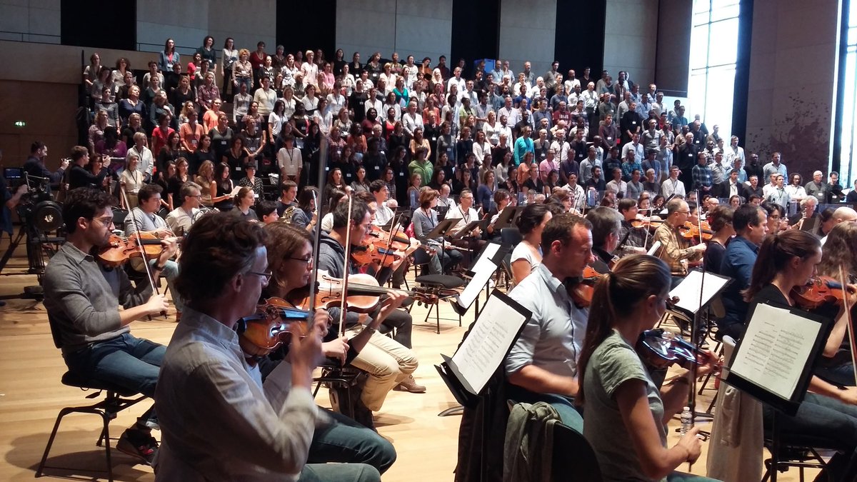 Répétition en cours du requiem de Verdi #playingforphilharmonie avec @SG_Maroc, <a href="/SGCameroun/">SG Cameroun</a> et @fxrroth: poignant