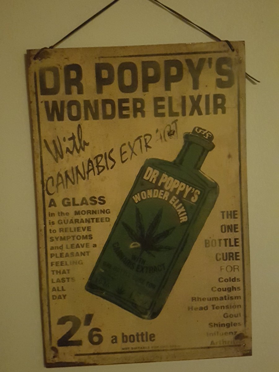 MagnumPI0072's tweet photo. @WeedEssence with who could tell by the smell of jealous fuck....Stoners riding the big wheels rolling on #420times @MagnumPI0072 @420_girls https://t.co/J25gQVcbNt