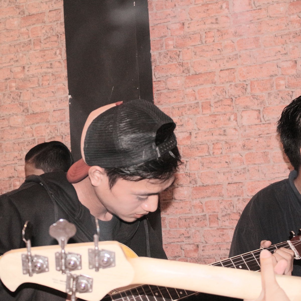 Grand Opening The CofCaffe Dee_Put