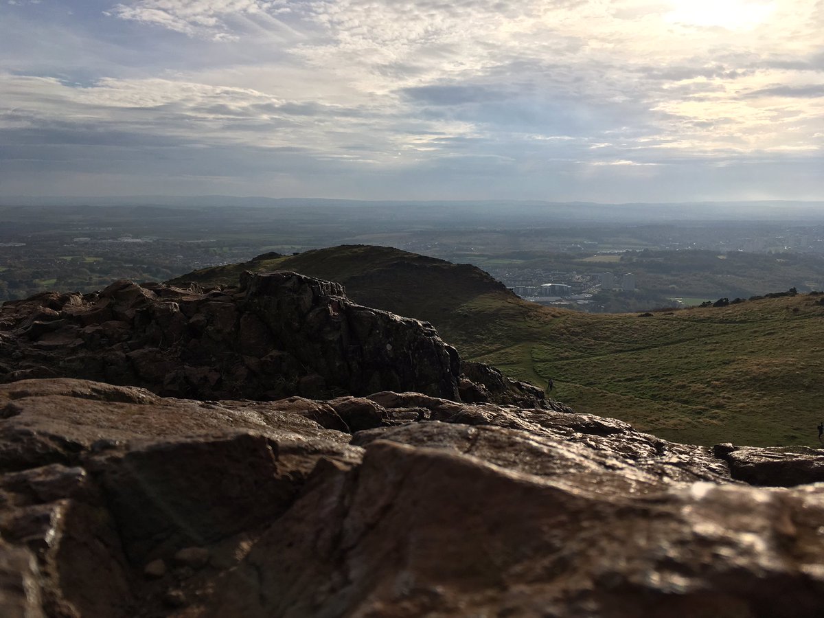 michieltcs's tweet image. Amazing view from Arthur&apos;s Seat this morning #scotphp16 @CiaranMcNulty @rskuipers @mheap @BastianHofmann