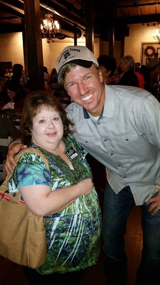 tinytex's tweet image. Met Chip and Joanna 2 years ago at Fall Festival held in Waco,Tx.Their lives haven&apos;t been the same since.Love &apos;em like family.