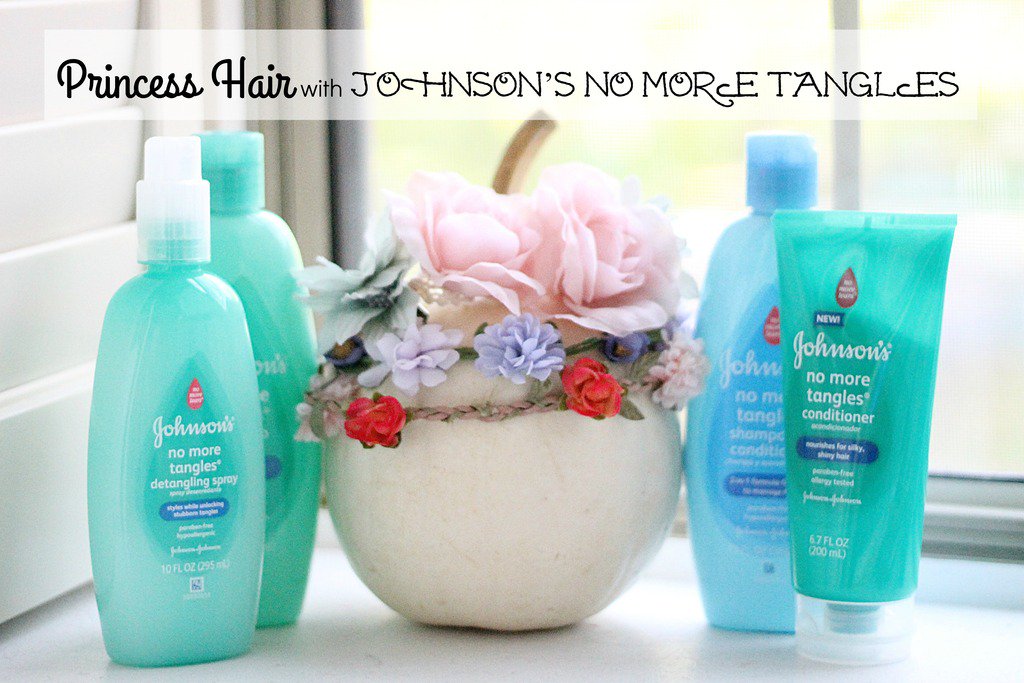 WeAllGrowLatina's tweet photo. Your girl wants lovely princess hair? No problem! @joannealma shares the details! https://t.co/Ql4TR0dDpf #TangleTalk https://t.co/egkjpJ10ut