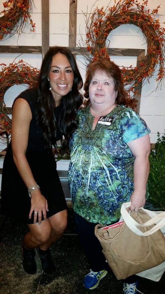 tinytex's tweet image. Met 2 years ago at Fall Festival held in Waco, Tx.A guy was removing the mic and Jo had.2 do itchy-twitchy dance to get wire out of dress.