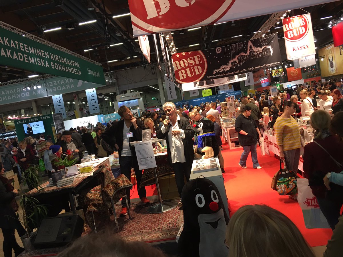 JanErola's tweet photo. Mahtava Pirkko Saisio! #HBF2016 #kirjamessut @KirjamessutHKI https://t.co/VYPTSkJE0g