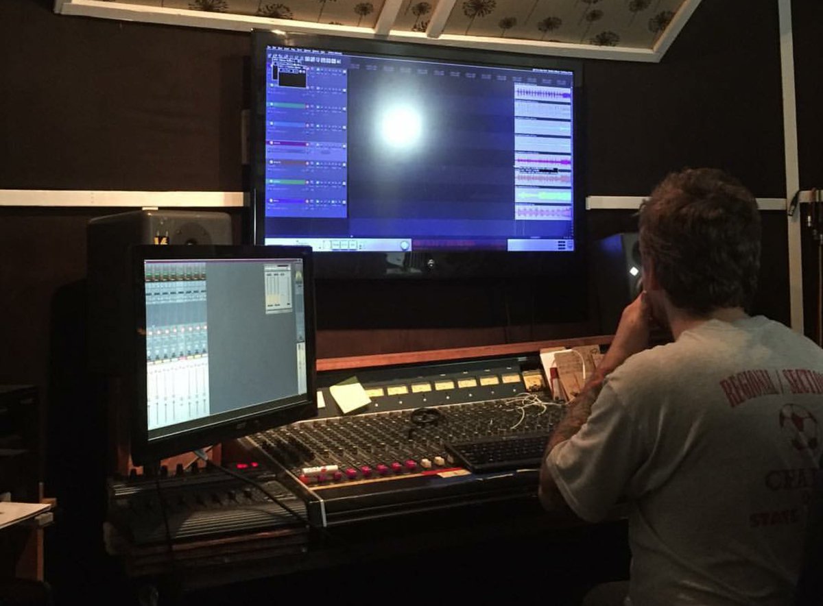 FREAKOUTHC's tweet photo. Finally decided to record our highly anticipated sophomore album. #freakoutisnumerouno https://t.co/5YQb8AmAmO