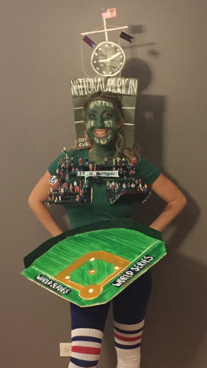 theoddcraftout's tweet photo. @Cubs @TimeOutChicago @WrigleyBlog #gocubsgo my handcrafted costume for the occasion! #WorldSeries @redeyechicago https://t.co/BEtRjEVpn0