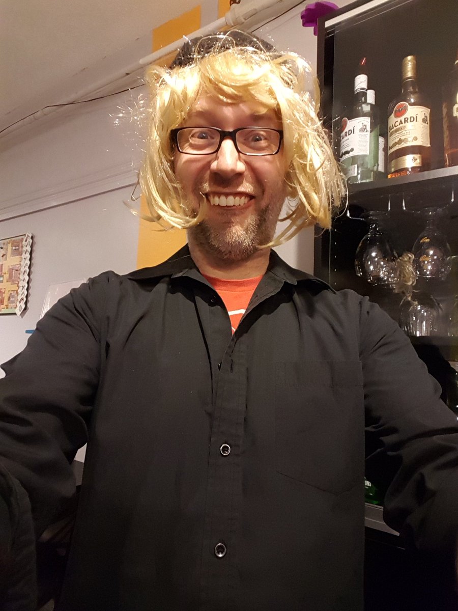 GradualUpgrade's tweet image. Almost ready for trivia night @UnpluggedFreddy