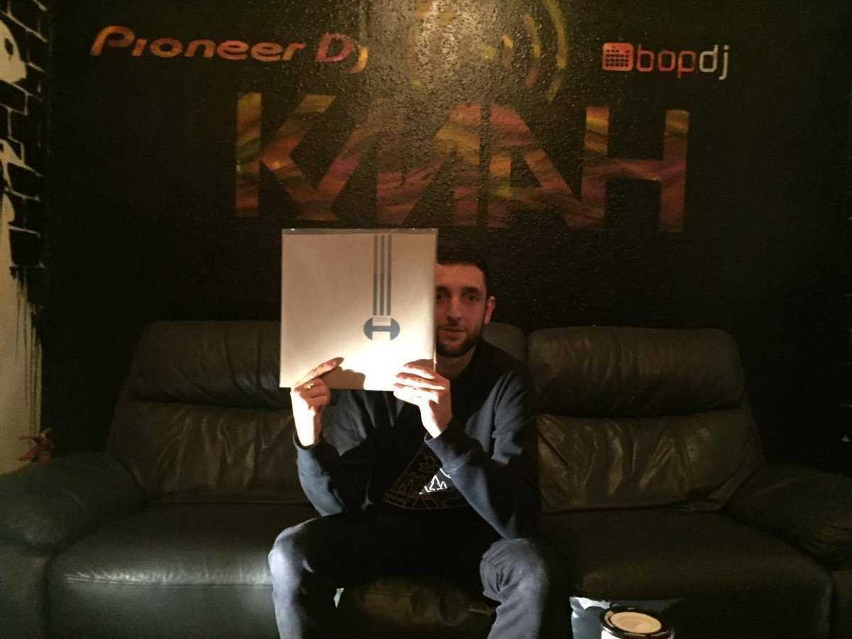 KMAHRadio's tweet photo. Our very own @HamishCole's latest Textures show is now available to listen back. The second hour is a @matthewherbert special #herbert #KMAH https://t.co/CXdABvAIQf