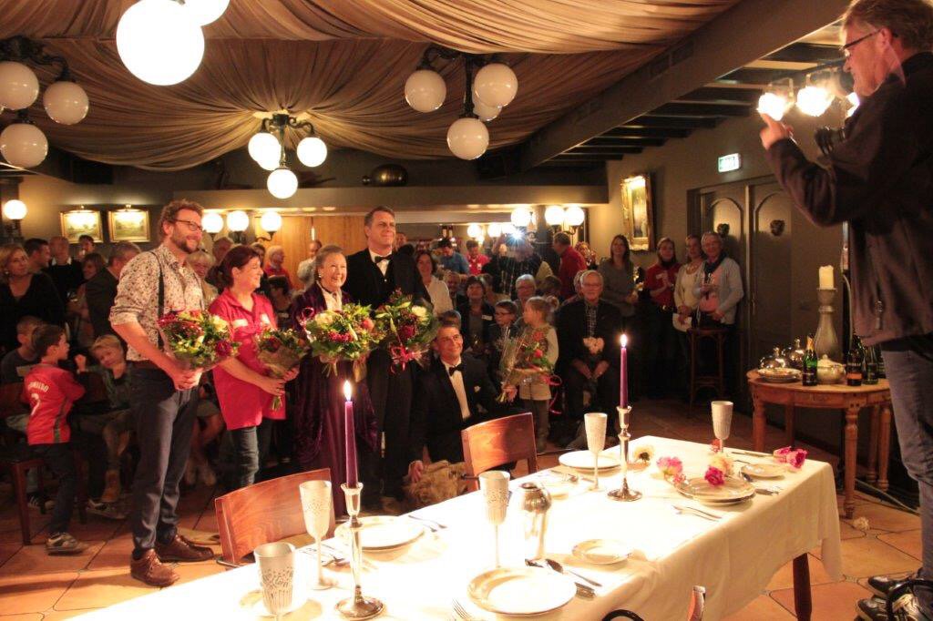 Wat fantastisch om zo je 85 verjaardag te vieren. #knal85 #dinnerforone #trots #6-11nogeenkeer
