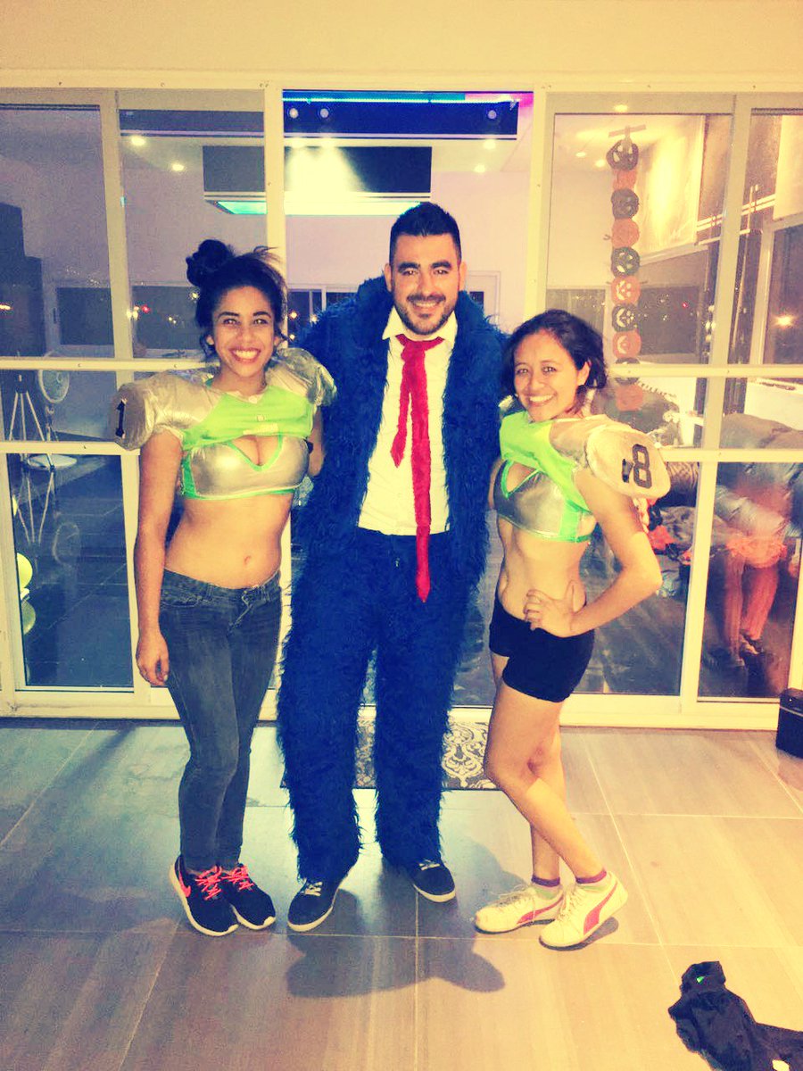 ivankno1's tweet photo. Y asi cerramos octubre 
#Ludovico
#Bienpeduche
#Vaquerasmty
#halloweenparty
#Noviembretranqui
#Ipromese https://t.co/XJZN6WwAt7