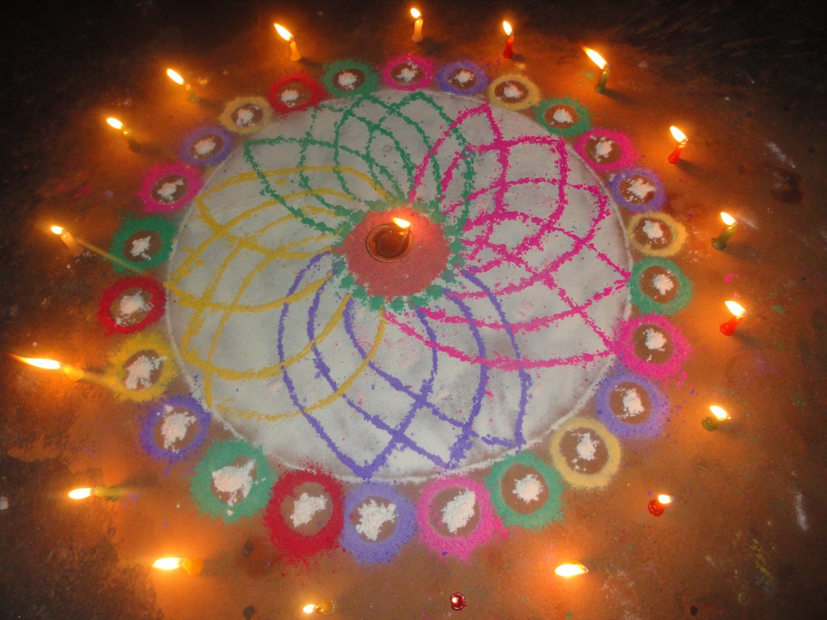 cinderellamagar's tweet photo. #Feeling_Festive_With_Colorful_Rangolis
#Happy_Dipawali_To_All 0:) https://t.co/JuWhsfMwLj
