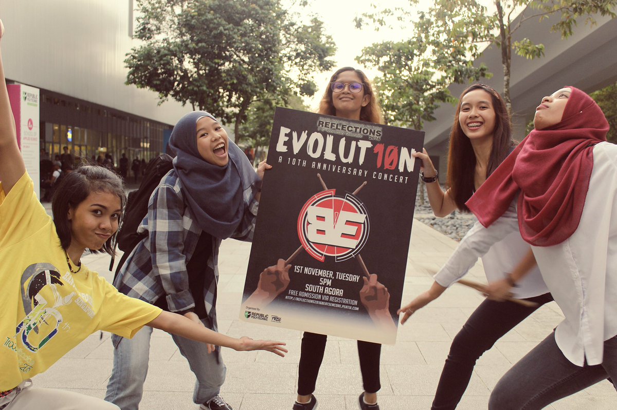 AmeeraShawty's tweet photo. Only few days till EVOLUT10N!!! Look how excited they are to watch me perform! π #BE10ANNI #BeatsEncore https://t.co/kDWFqnvNkD