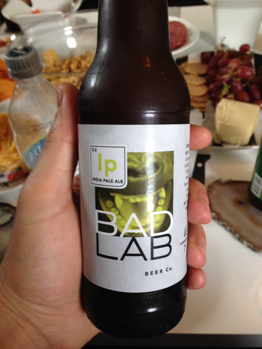 behindbarsblg's tweet photo. Perfect football brew. Stuff is so delicious, if you haven't tried it go get up there!! @BadLabBeer #neverlastcall https://t.co/b8enwqYxkq