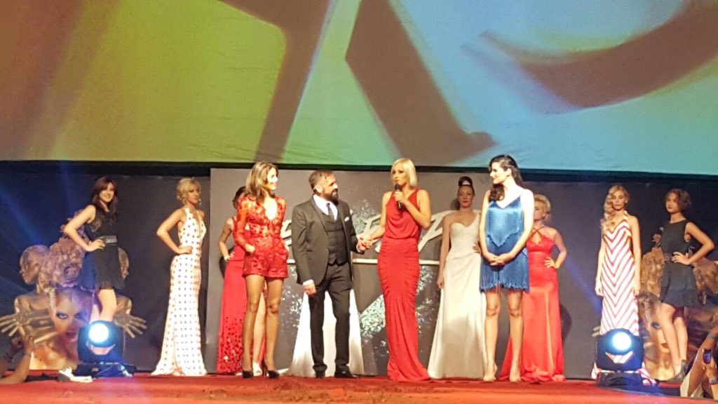 ingridgrudkeok's tweet photo. Un placer acompañar a este gran profesional de @silkeymundial @Leocosenza @Bellexpo @eliyelin 👊🏼🙋🏼✨ https://t.co/oG4w3ExdOh