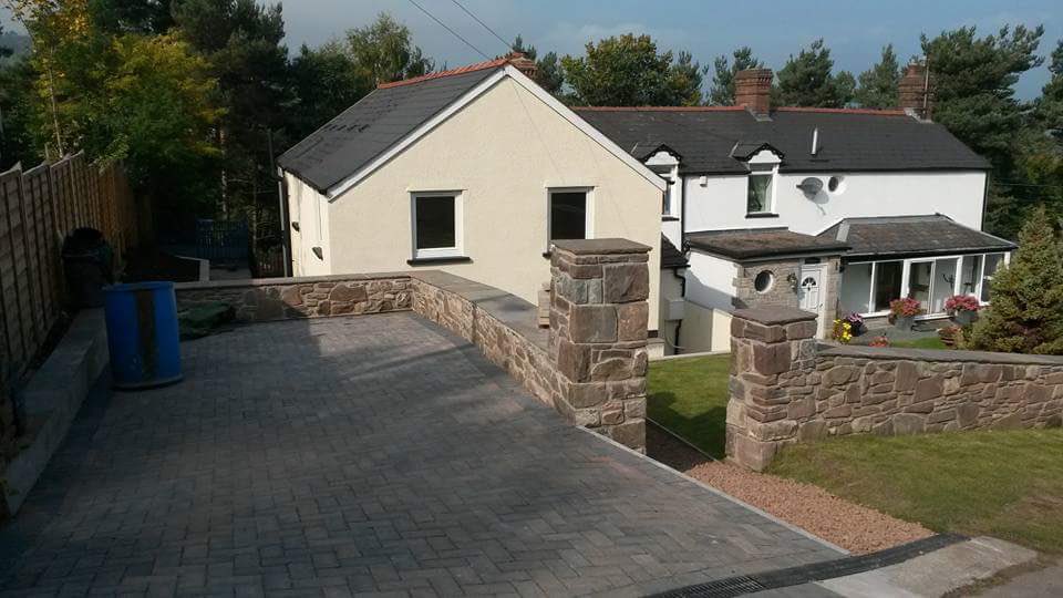 gnc10000's tweet photo. Need help with your building project visit our website for details of our services #builders#abergavenny https://t.co/EgcC1PrK9V