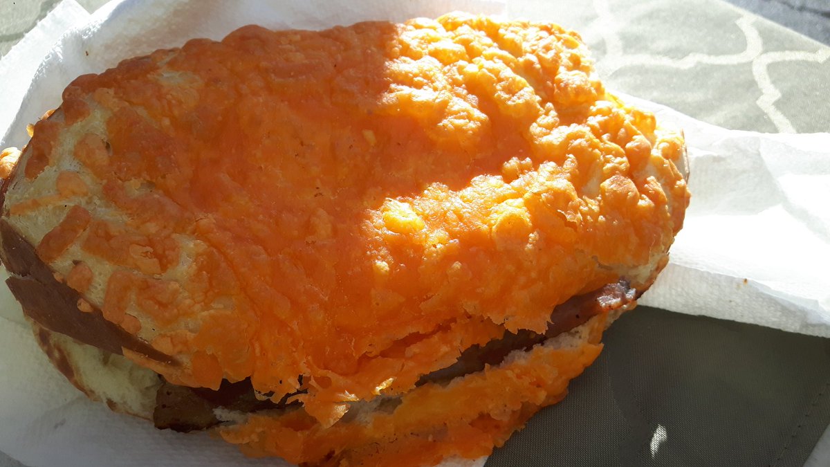 Market breakfast! Bacon stuffed cheese pretzel. <a href="/GesundheitFresh/">Gesundheit Bakery</a> <a href="/Georels_Vancity/">Bone Broth Vancouver</a> <a href="/CoquitlamMarket/">Coq Farmers Market</a>