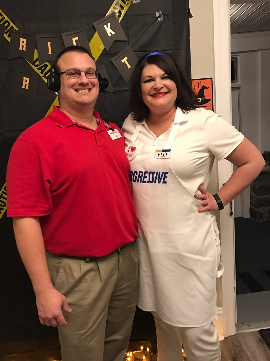 Kim_Trout's tweet image. @JakeStateFarm @ItsFlo Happy Halloween from Aston, PA! #ItsFlo #JakeStateFarm #ProgressiveFlo #ItsJakeFromStateFarm @Kim_Trout @NickCalvo4