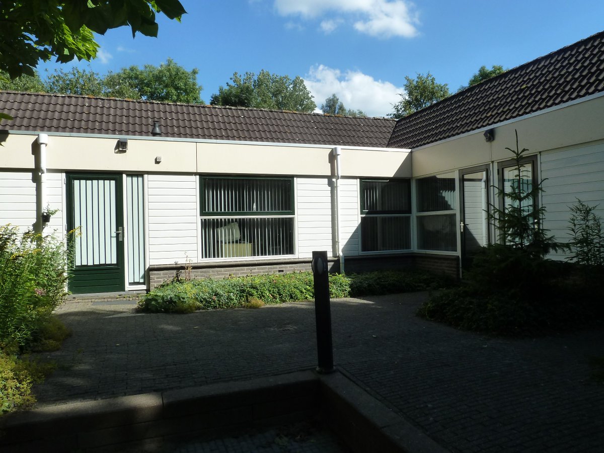 Altijd al gedroomd v kantoor/praktijk aan huis op n plek met uitstekende verbindingen in #Dordrecht?  funda.nl/koop/dordrecht…  Please RT