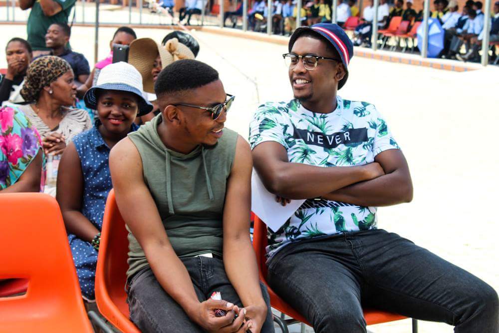 TrainingMGS's tweet image. Owner of MGS Training, Ntsane Bohlokwa and Sello Nkoala representing MGS Training at the Olieven Academic Awards.

Proud sponsors