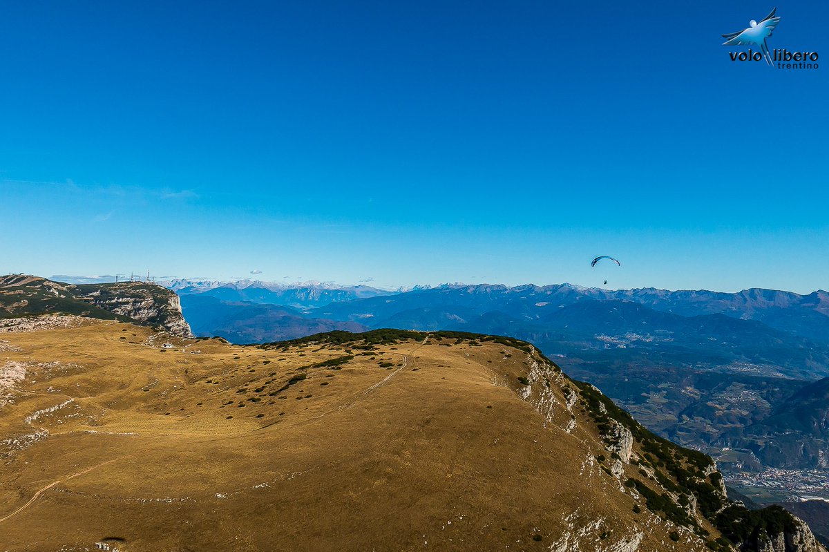VoloLiberoTrent's tweet photo. #paragliding #Trentino #vallelaghi #lagodigarda #Dolomiti
Foto: @WalterSegnana https://t.co/oYRGpbVQEL