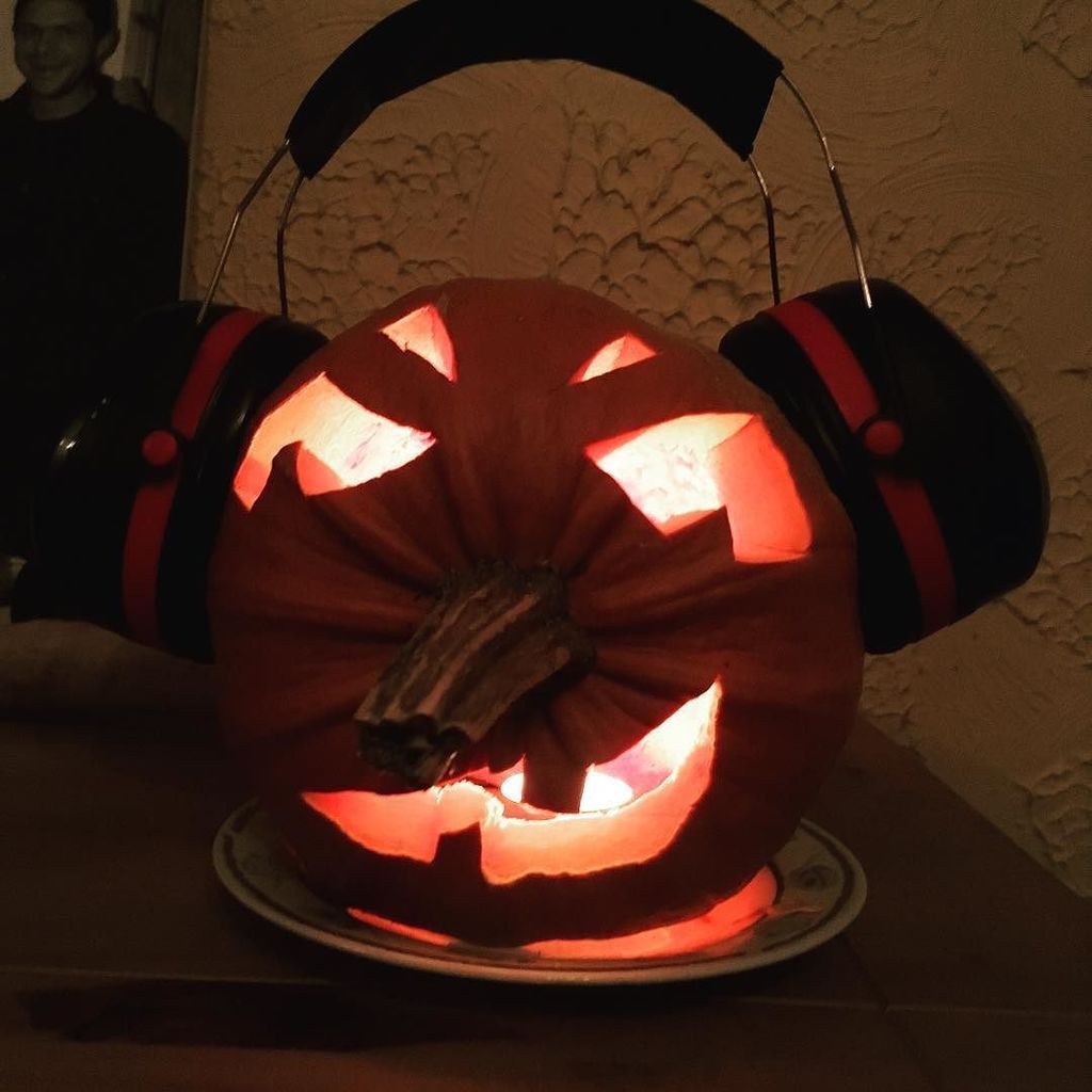 Happy Halloween ya'll. #spooky #obeo #pumpkin #bignose #halloween #boo #brownbin ift.tt/2eROLGF