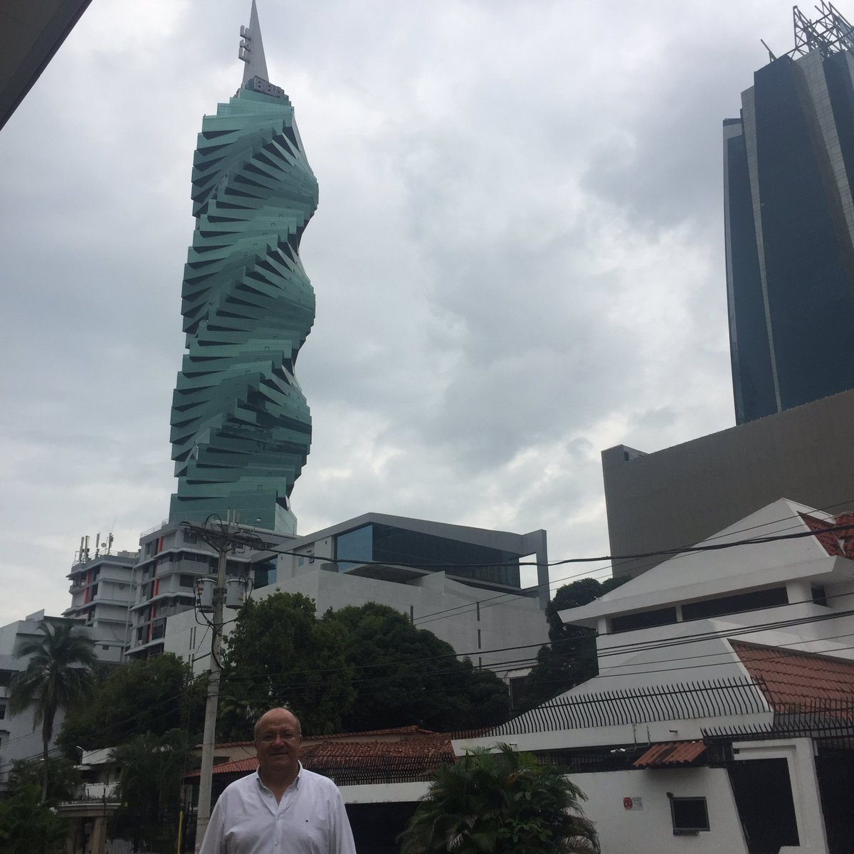 mandesm's tweet photo. El límite está donde Papá Dios quiere, no donde los hombres crean https://t.co/Bsl6Boqtau