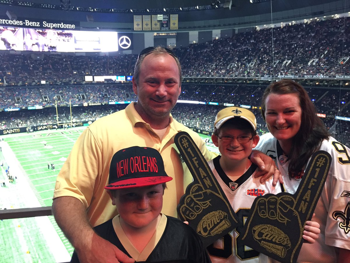 kelliusm's tweet photo. #SaintsGameday https://t.co/1MYwF0HUnN