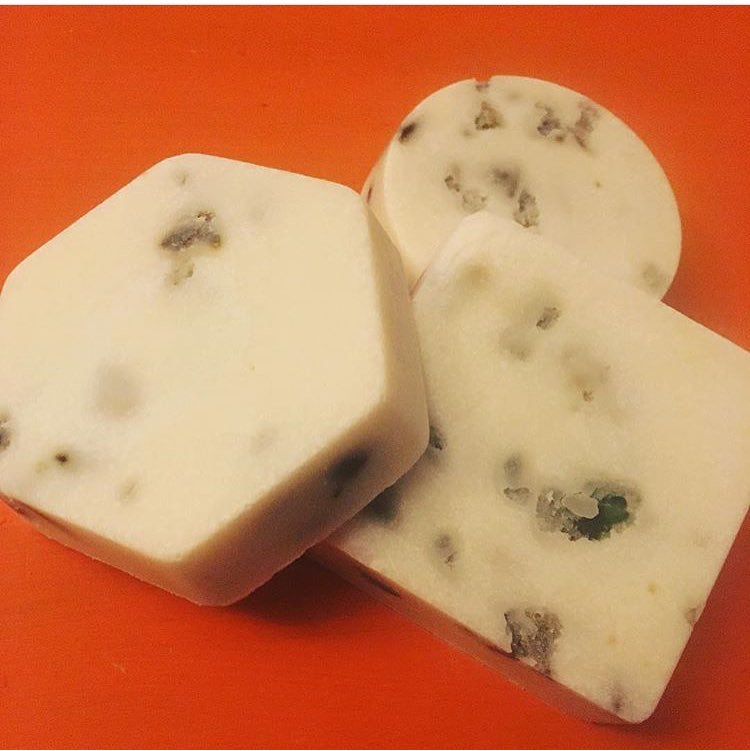 SageFlowerSoaps's tweet photo. #handmadesoap #herbalsoap #organicsoap #organicskincare #madeinusa #coldpress #soapmolds #freegiveaway #shoutoutforshoutout #s4s #shoutusout https://t.co/VEuj5zrbjS