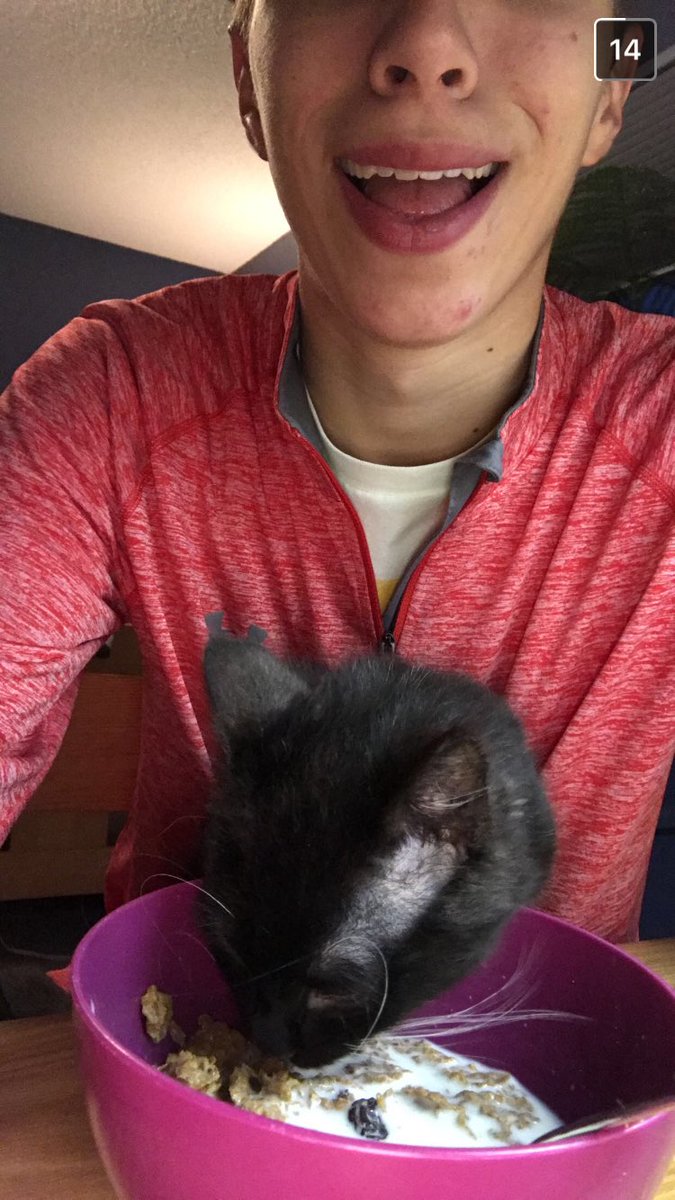 orizzle23's tweet photo. Happy birthday El Capitan!!!! @lusciouswagar 🎂🎂🎂🎉🎉🎉🎁🎁🎁🎊🎊🎊 #soccer #baller #fifagang #campfireking #catman https://t.co/JJJEf1cI17