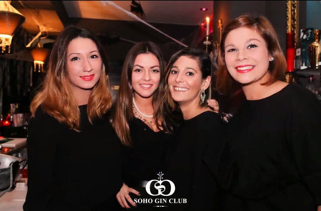 Judithgines4's tweet photo. #Soho!! 👻🎃🎉🎶 https://t.co/THn584fmXw