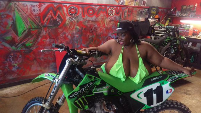 Dirt bike love https://t.co/aC2TqSTbCy