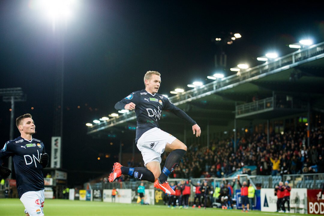 SondreSkandsen's tweet image. Speller. Som det sies i Drammen. #godset #2tl