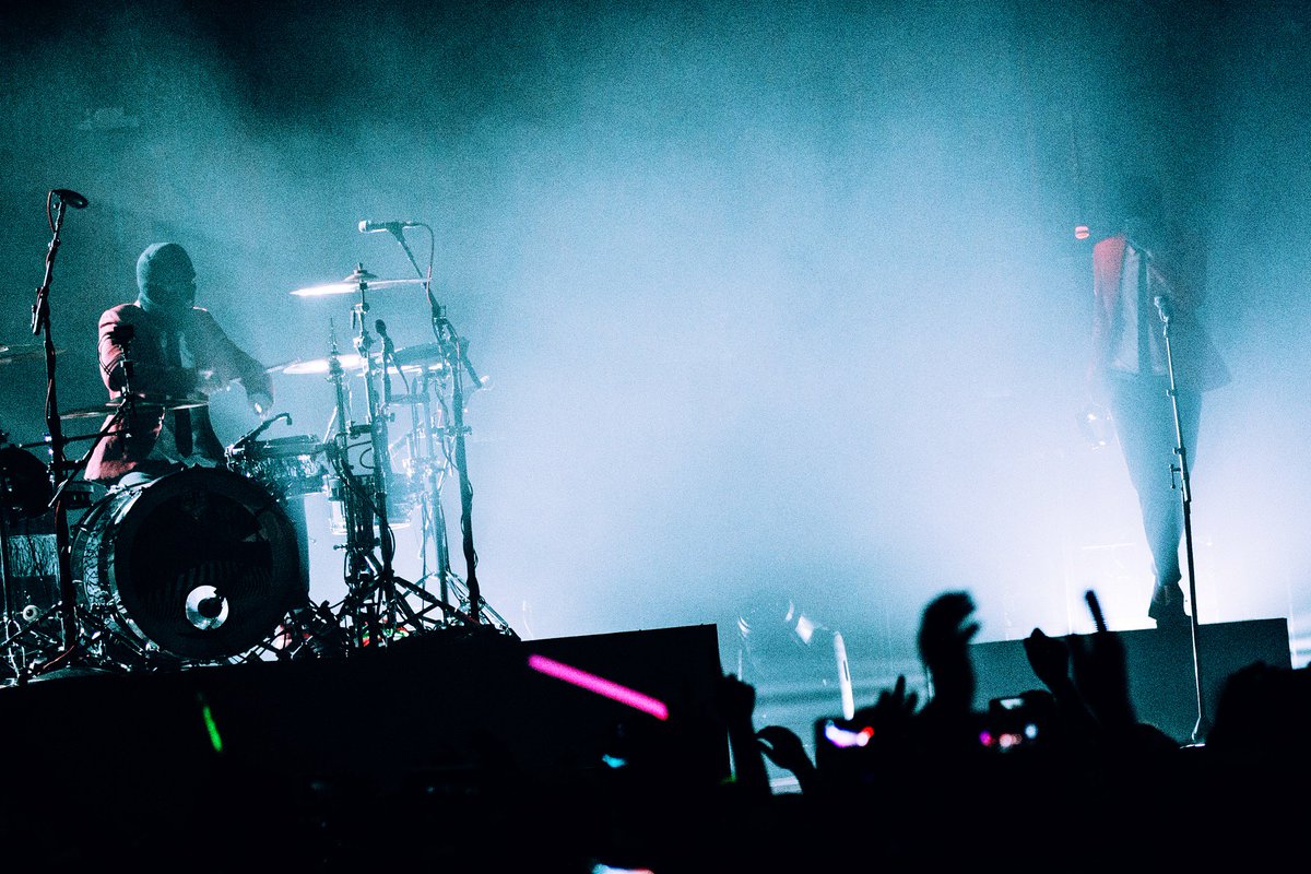 twenty one pilots tweet media