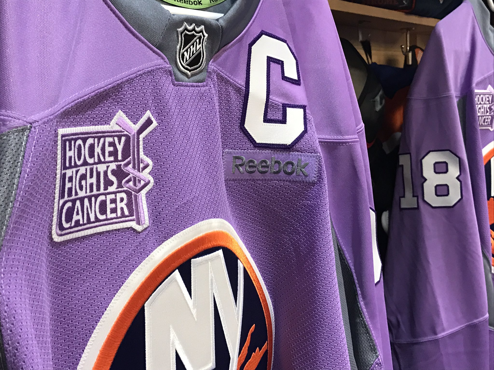 islanders purple jersey