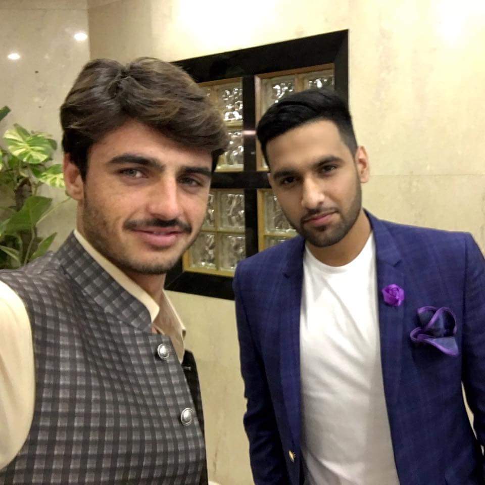 HiraShakeel3's tweet photo. #Chaiwala with Dupatta Waala. *_*
@Za1d https://t.co/r3HSRyF2GA