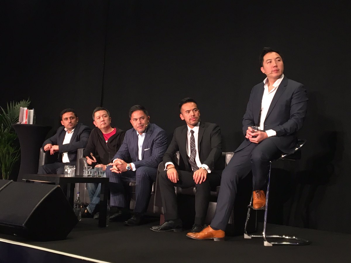 VeronikaSam5's tweet photo. #LBCJohnLee #amazing #lineup @WealthDragonsUK #veeforeveruk https://t.co/6hQsvyR9ZR