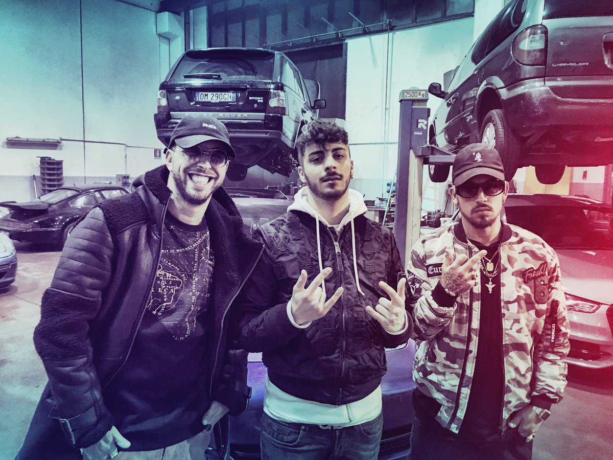 djshablo's tweet photo. kick, snare &amp; hi-hats 😈
#shablo #charliecharles #pherro #beats #producers #hitmakerz #trapkingz @CharlieDope @PherroOfficial #rocciamusic https://t.co/OsTW2jv36D