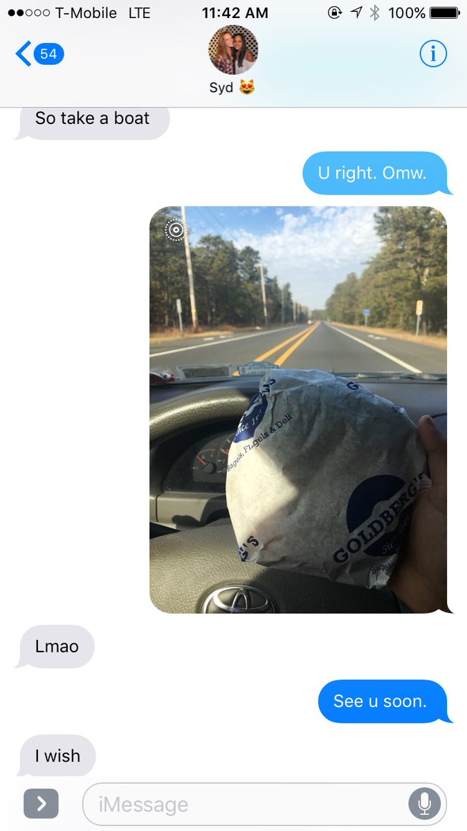 alanasinghh's tweet photo. friends don't let friends go hungry 😤 https://t.co/To0aRyqhqH