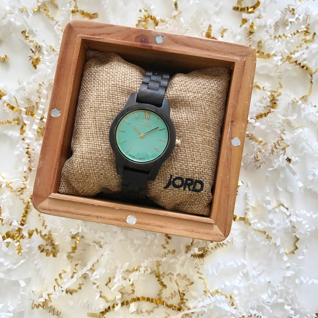 Jord Wood Watch Giveaway goodspiritsblog.com/2016/10/30/jor…