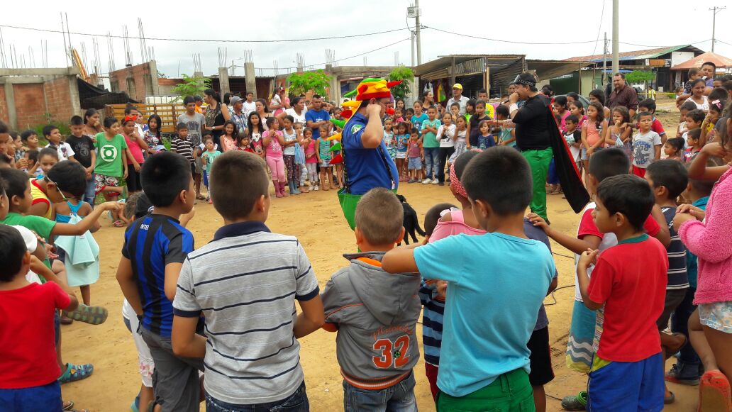 IdryYopal's tweet photo. En el la Ciudadela la Bendición apoyando con show de payasos y actividades recreativas que fomentan el uso adecuado del tiempo libre https://t.co/kL19VEJjOj