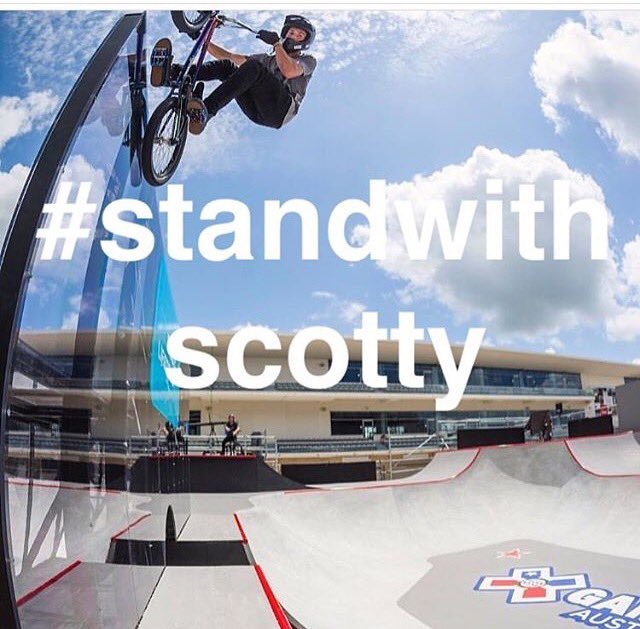 Jeffsmith124's tweet photo. Everyone #StandWithScotty https://t.co/glgPNjMwil
