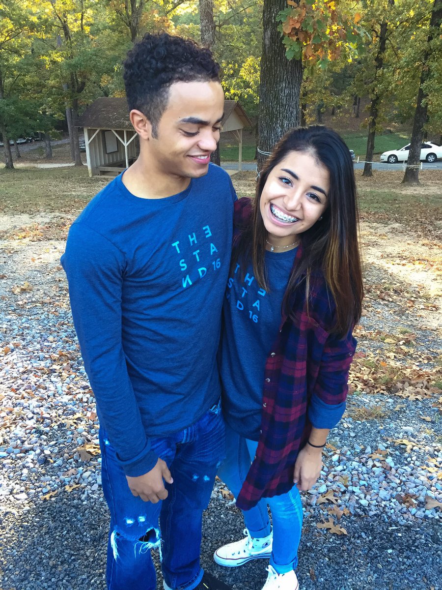 vanessa_sewell_'s tweet photo. So extremely blessedddd💛 #thestand2016 https://t.co/VkHpEWtXSL