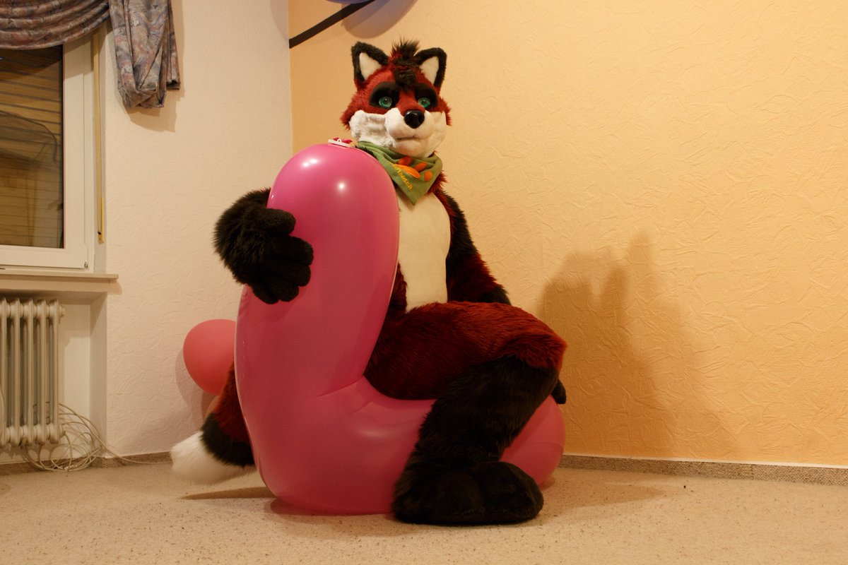 Had some fun with a lovely Cattex 36" longneck :D
