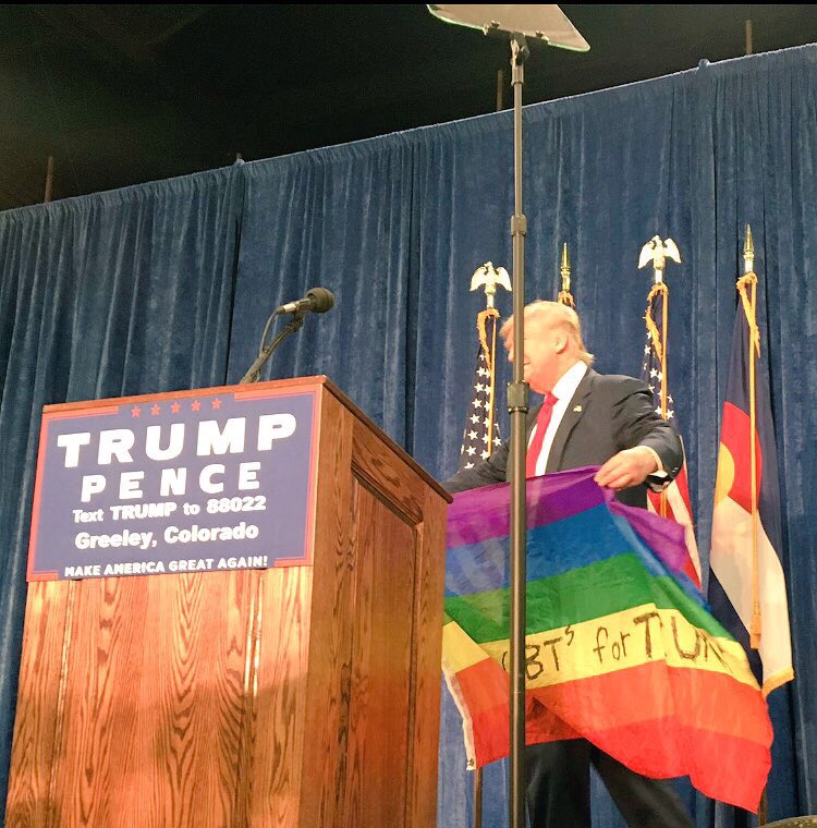 LebenmitKatze's tweet photo. @1kathyr @WestgarthEnt @TrumpGays @GordoFSU @NBCNews https://t.co/3IVuQjcN70