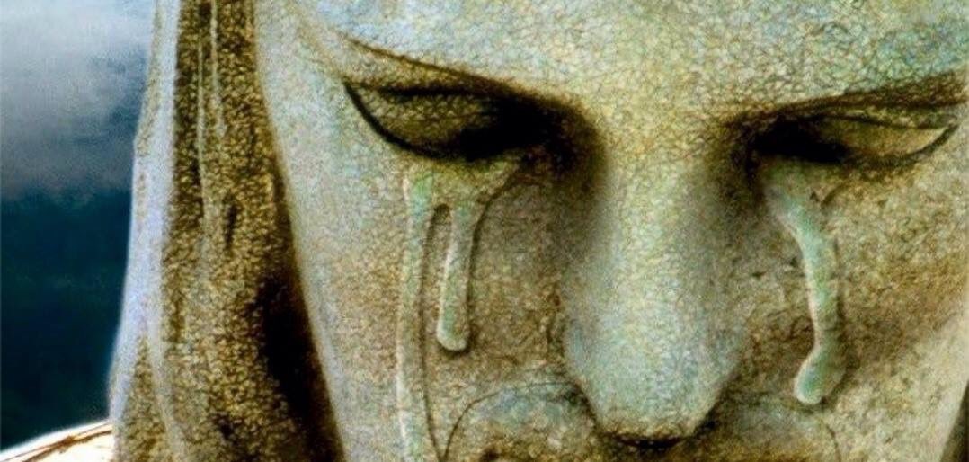 thclaudino22's tweet image. E a cidade que outrora foi vanguarda e criadora de tendências, cai na vala comum de qualquer "curral" de interior... Lastimável #RIPRio