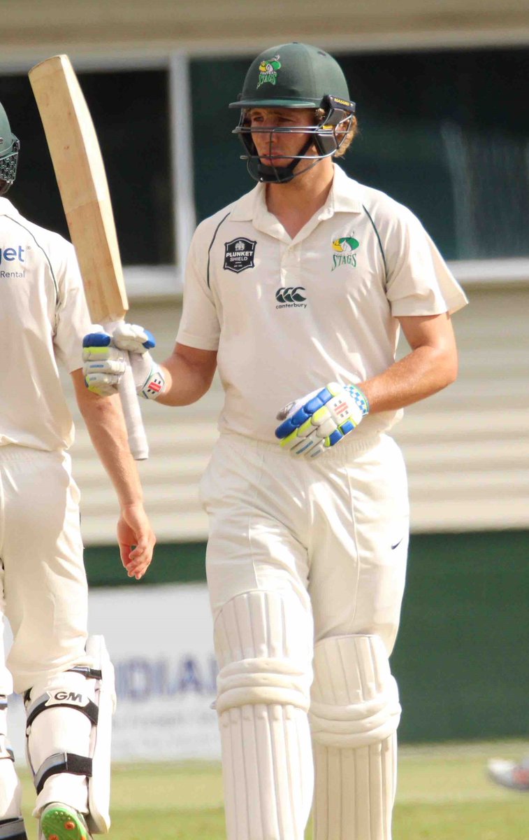 CentralStags's tweet photo. Well done Dane Cleaver 100 runs off 175 balls @CDCricket https://t.co/DKxK8003gG