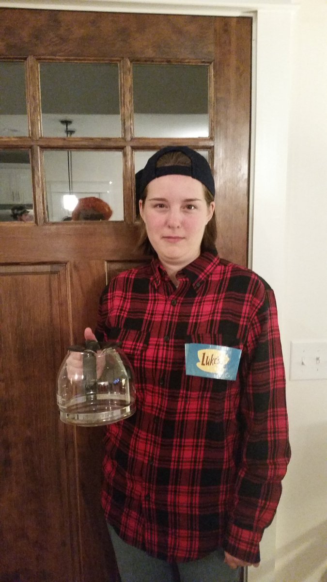 JessCPA13's tweet photo. Luke Danes for Halloween. #GilmoreGirls I was pretty in character after the Vols lost last night.. https://t.co/EREhylPkmH