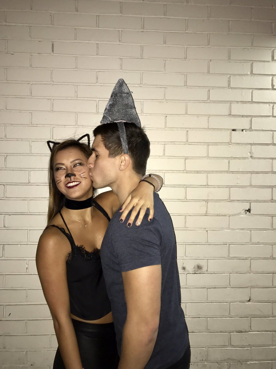 kathleenm131's tweet image. Happy birthday again to the guy who knows how to make me smile not matter what 🐱 @markjr17