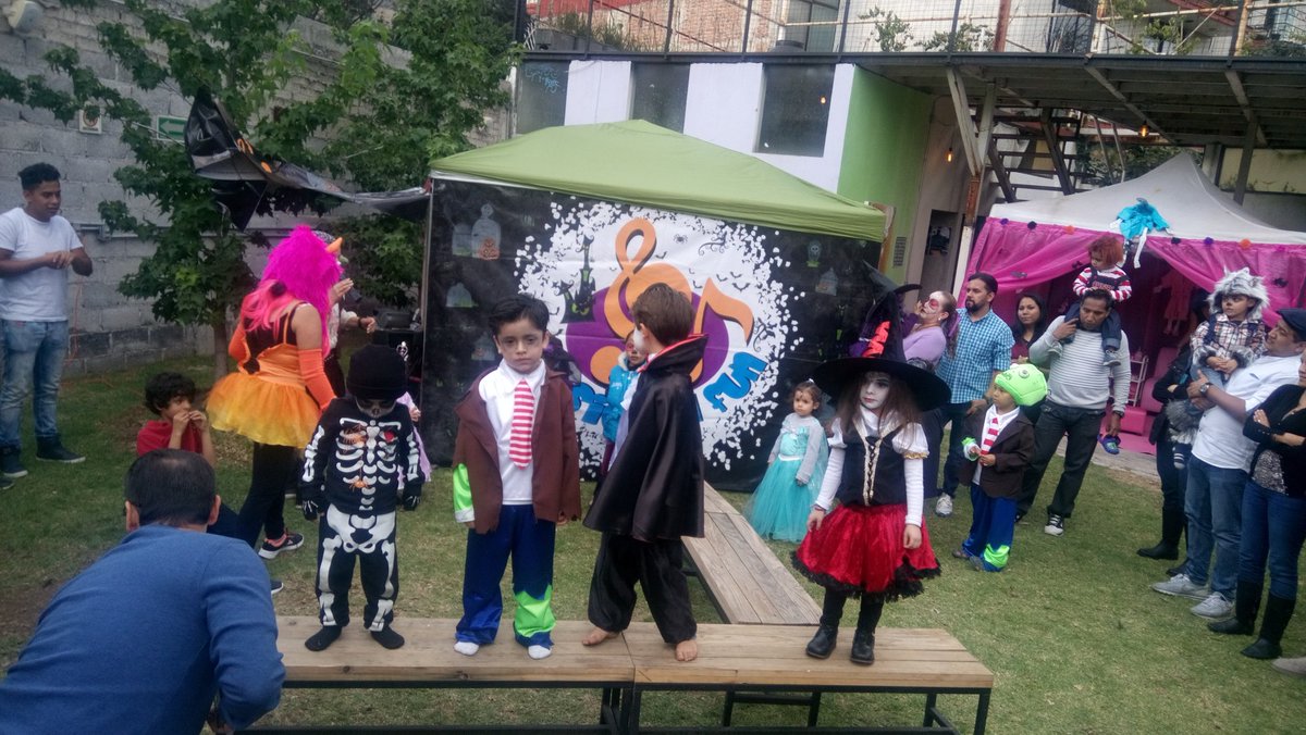 ftsantogrill's tweet photo. #DiaDeMuertosCDMX en @ursulaftbg https://t.co/78winpVrHA